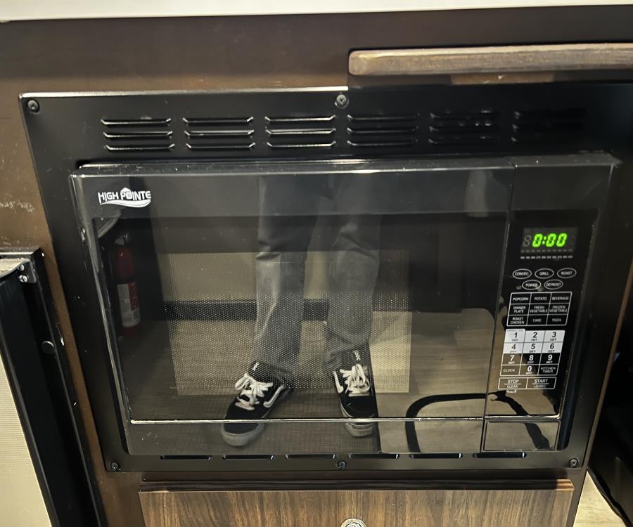 2021 Winnebago TRAVATO — photo 9 view