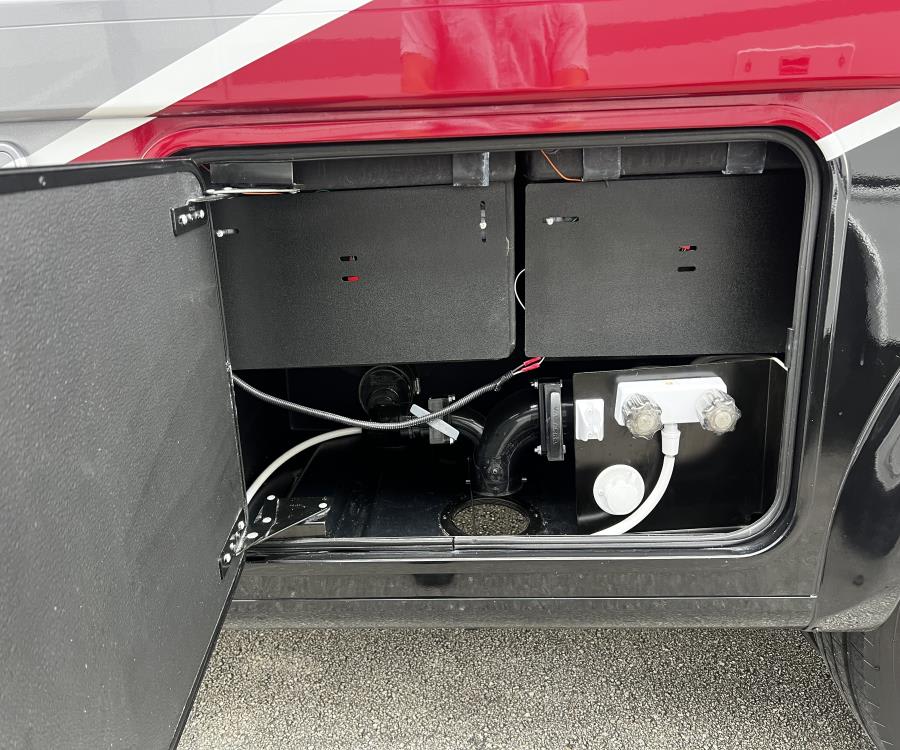 2024 Thor Motor Coach MAGNITUDE — photo 38 view