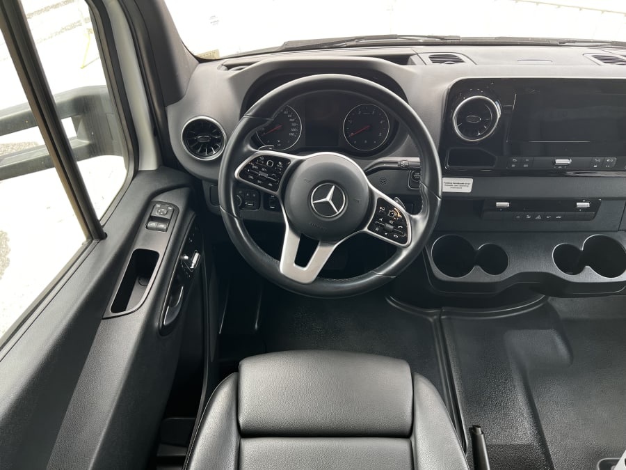 2022 Dynamax ISATA SERIES 3 — side profile view