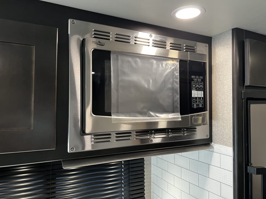 2022 Dynamax ISATA SERIES 3 — photo 8 view