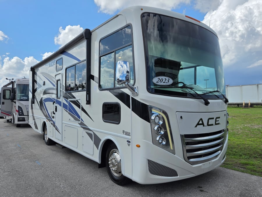 2023 Thor Motor Coach ACE
