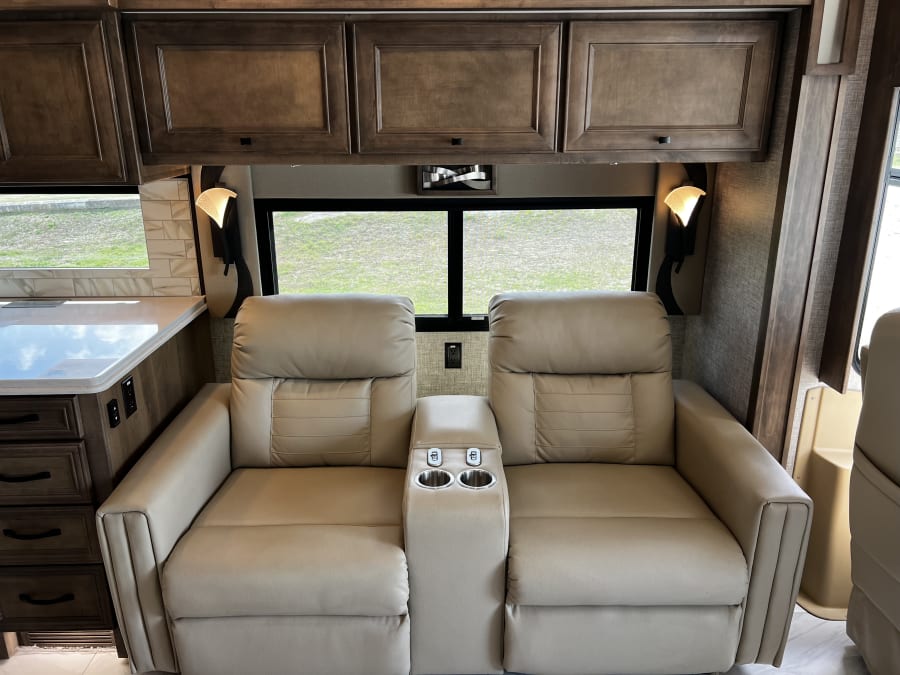 2025 Tiffin PHAETON — photo 14 view