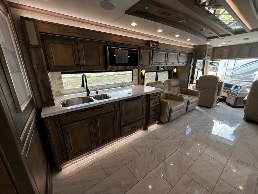 2025 Tiffin PHAETON — photo 16 view