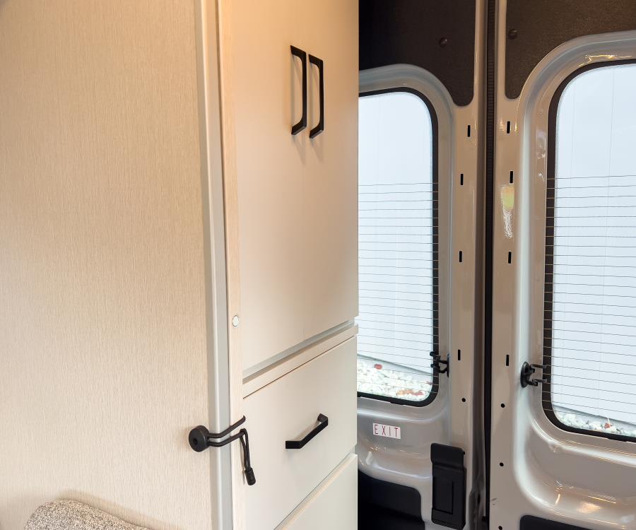 2026 Thor Motor Coach TALAVERA — photo 17 view