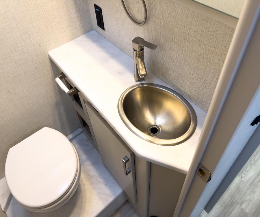 2026 Thor Motor Coach AXIS — photo 16 view