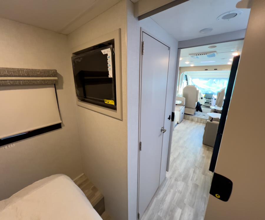 2026 Thor Motor Coach AXIS — photo 18 view