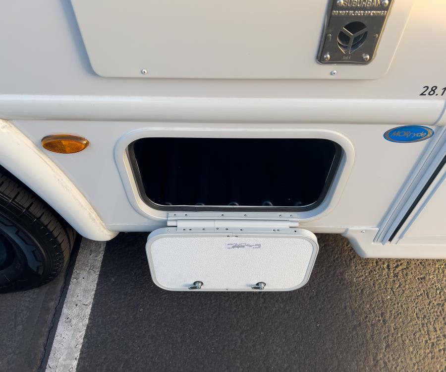 2026 Thor Motor Coach AXIS — photo 23 view