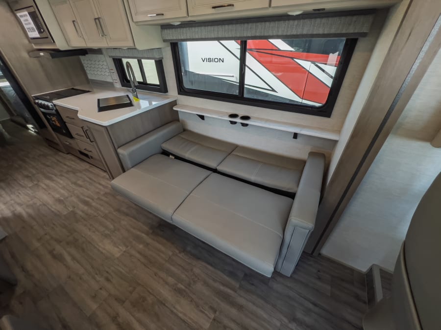 2026 Thor Motor Coach ACE — photo 9 view