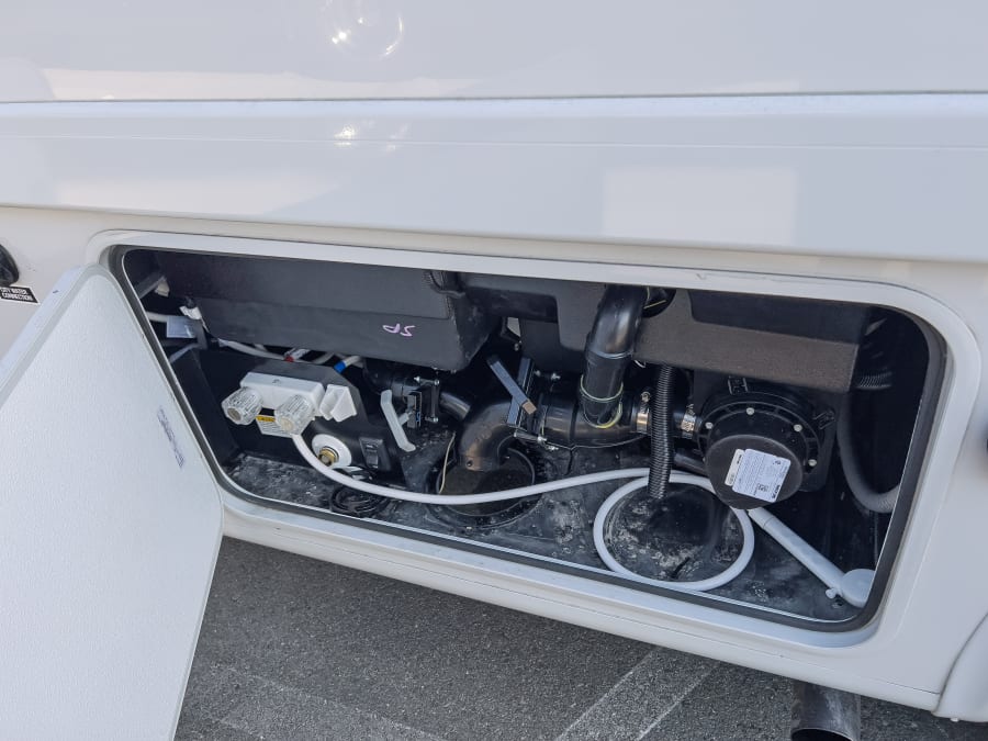 2026 Thor Motor Coach ACE — photo 32 view