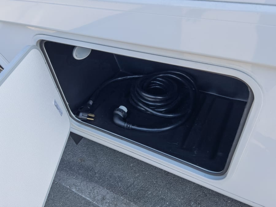 2026 Thor Motor Coach ACE — photo 33 view