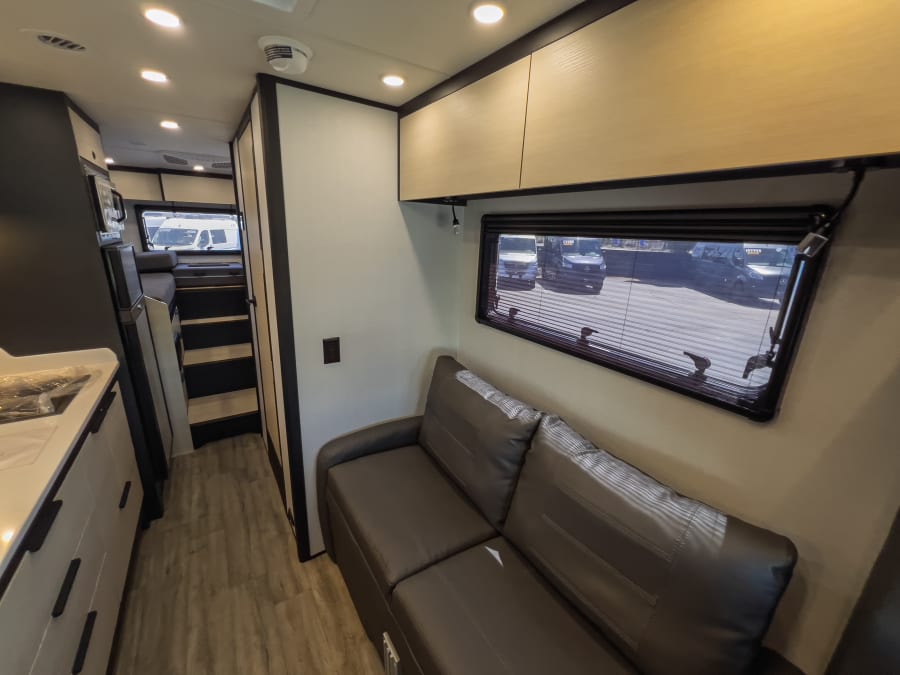 2026 Tiffin OPEN TRAIL — engine compartment view