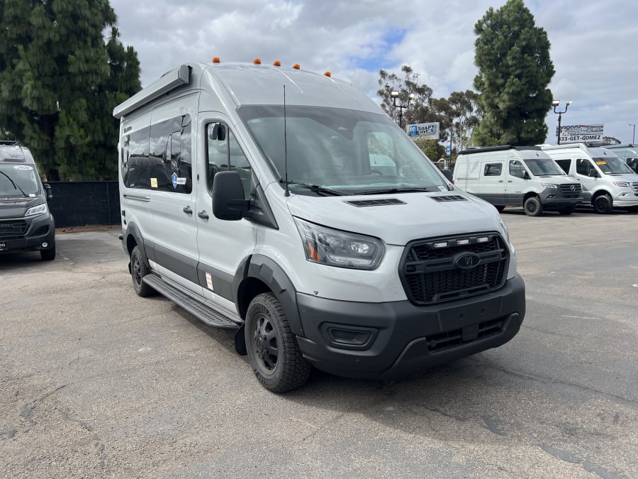 2027 Thor Motor Coach TALAVERA