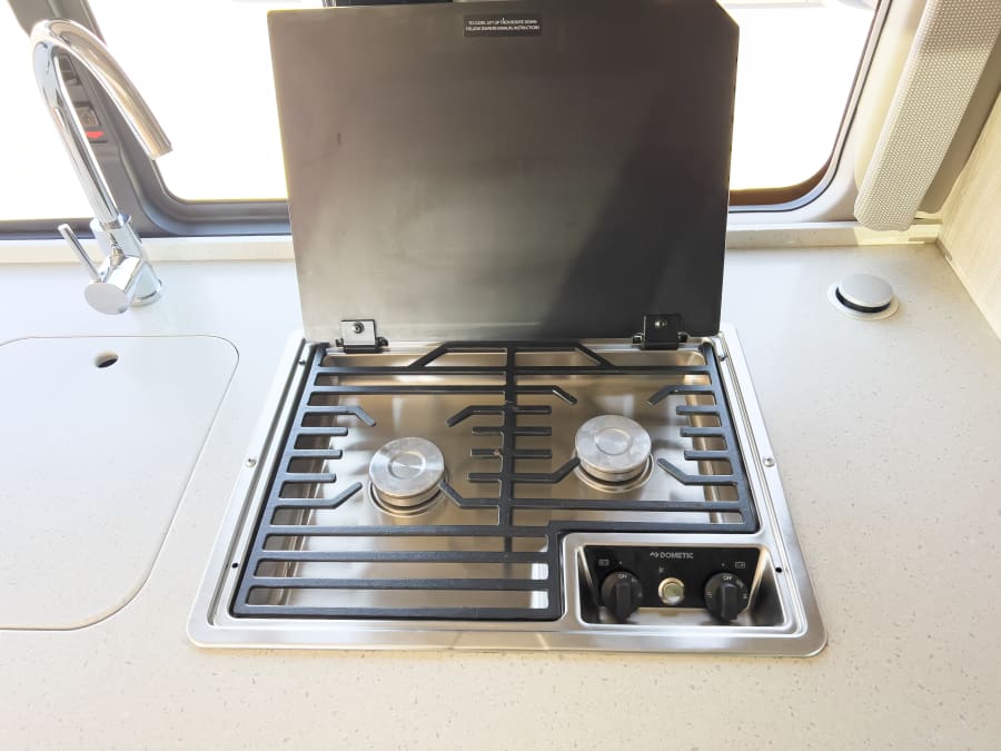 2023 Thor Motor Coach SEQUENCE — photo 10 view