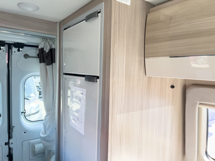2023 Thor Motor Coach SEQUENCE — photo 12 view