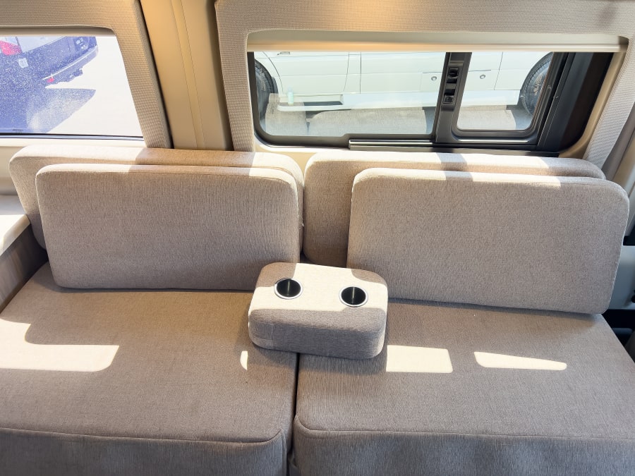 2023 Thor Motor Coach SEQUENCE — photo 19 view
