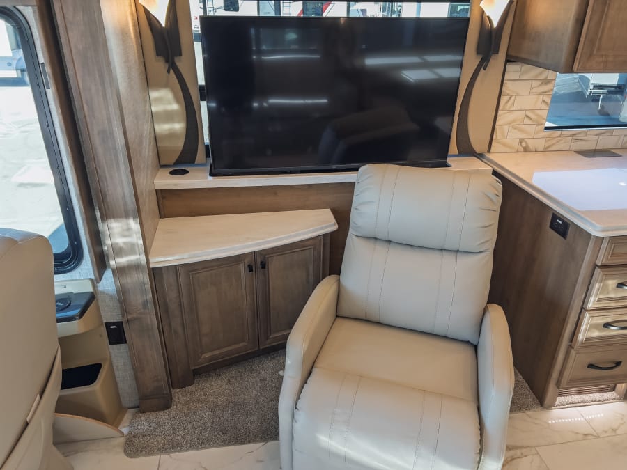 2024 Tiffin PHAETON — photo 11 view