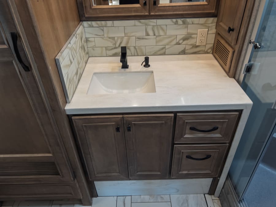 2024 Tiffin PHAETON — photo 19 view