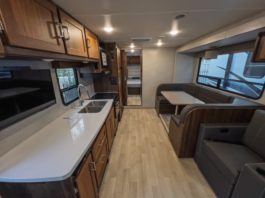 2024 Winnebago MINNIE WINNIE — engine compartment view