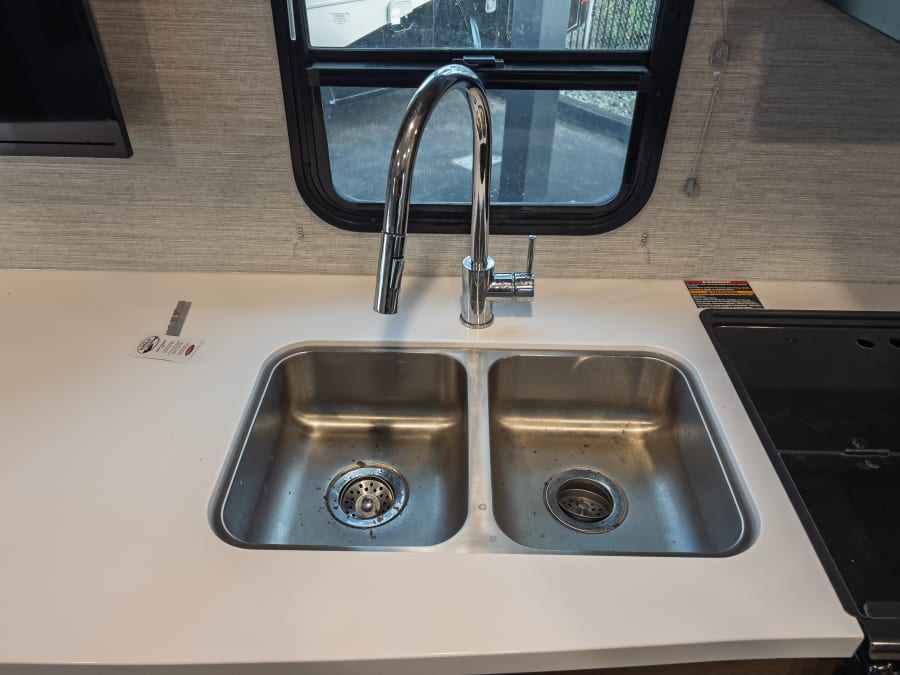 2024 Winnebago MINNIE WINNIE — photo 12 view