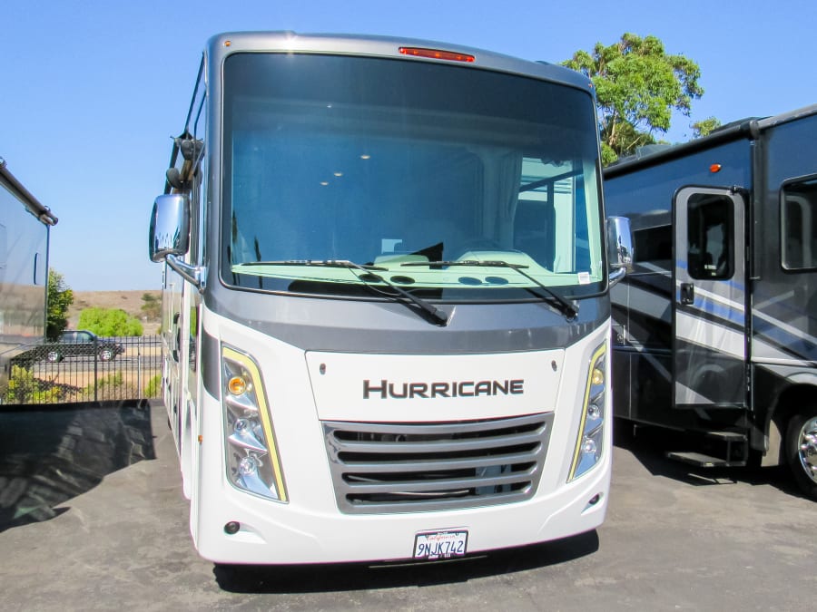 2023 Thor Motor Coach HURRICANE