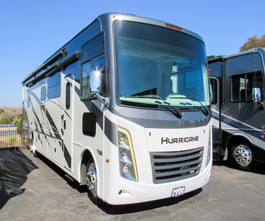 2023 Thor Motor Coach HURRICANE — photo 22 view