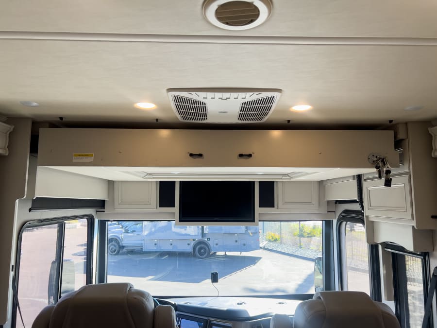 2023 Fleetwood FRONTIER — engine compartment view