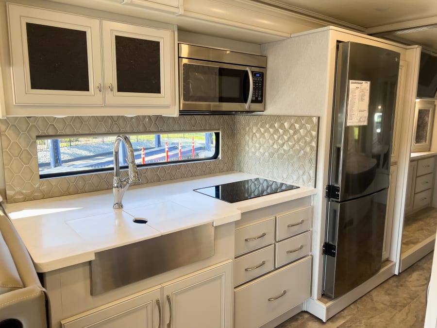 2023 Fleetwood FRONTIER — photo 9 view
