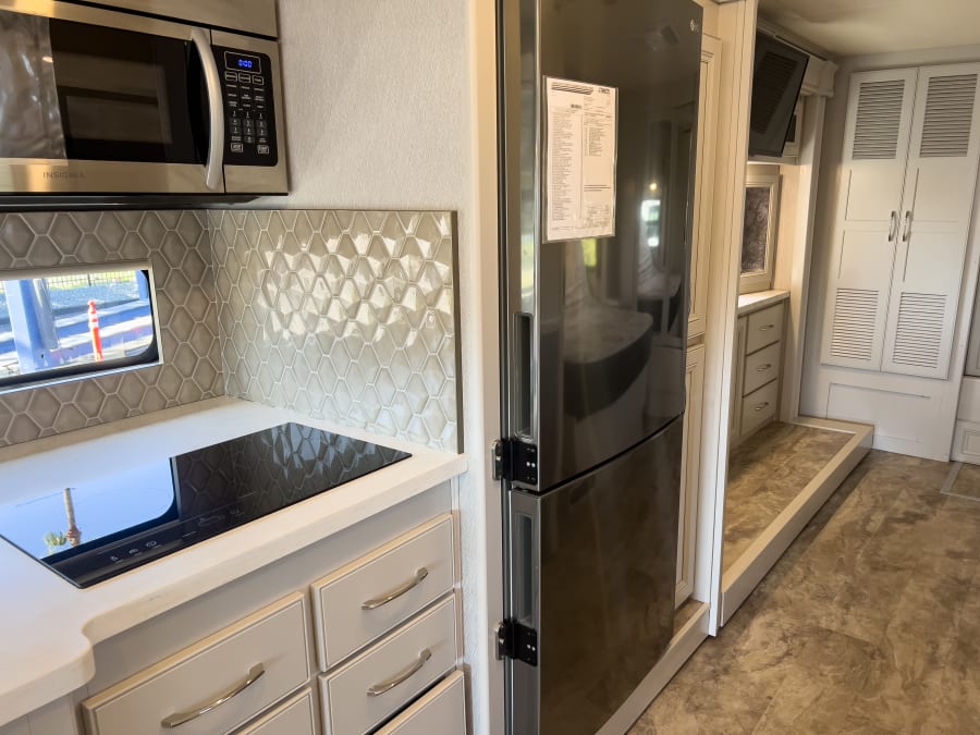 2023 Fleetwood FRONTIER — photo 14 view