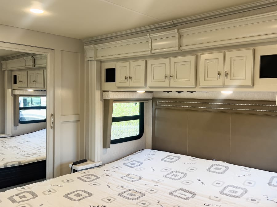 2023 Fleetwood FRONTIER — photo 18 view