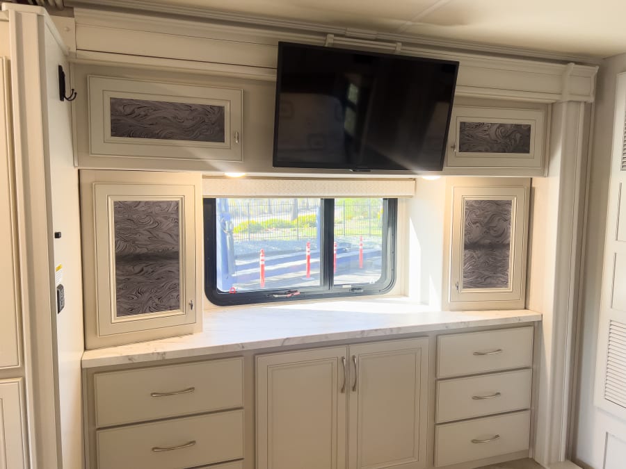 2023 Fleetwood FRONTIER — photo 24 view