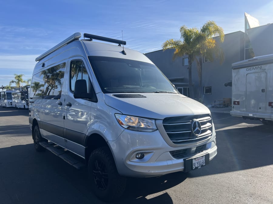 2024 Thor Motor Coach SANCTUARY