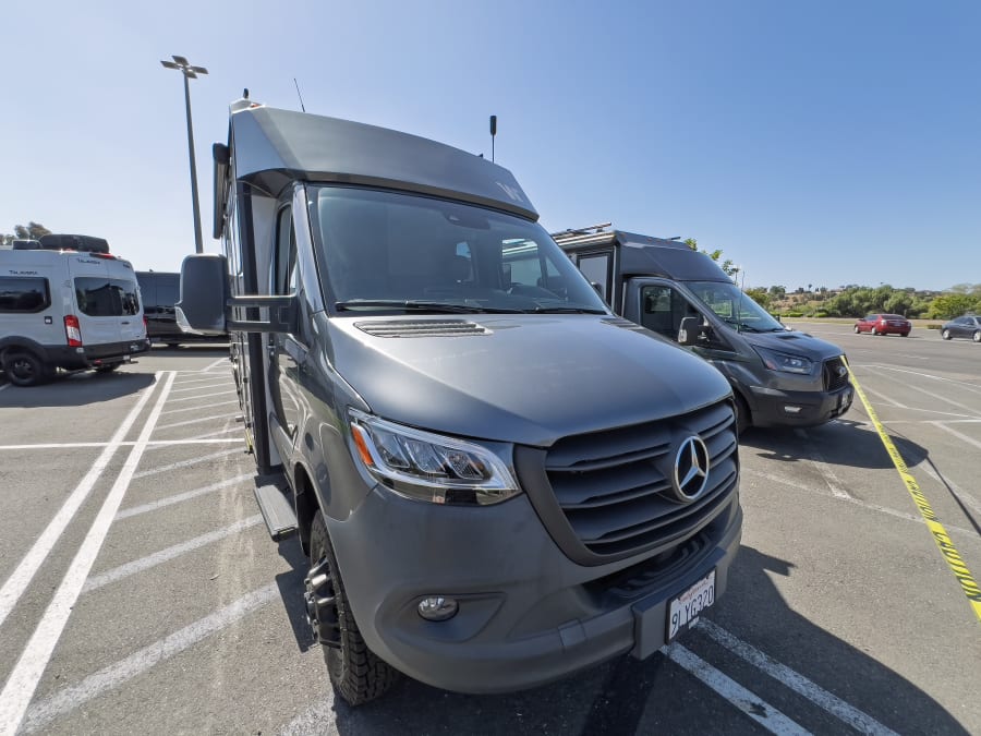2025 Winnebago EKKO