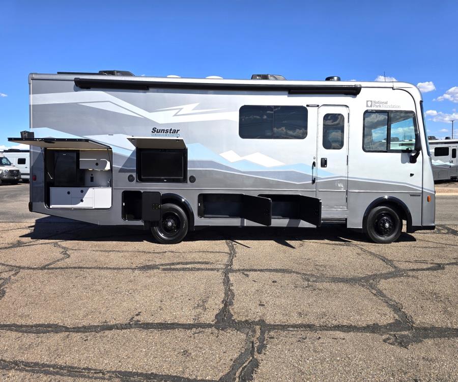 2026 Winnebago SUNSTAR — photo 25 view