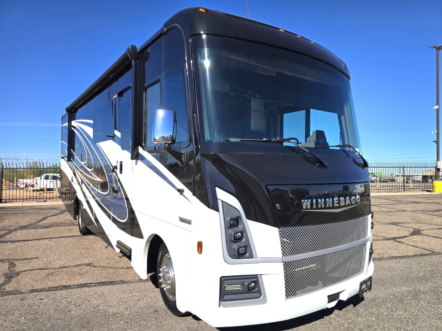 2026 Winnebago SUNSTAR