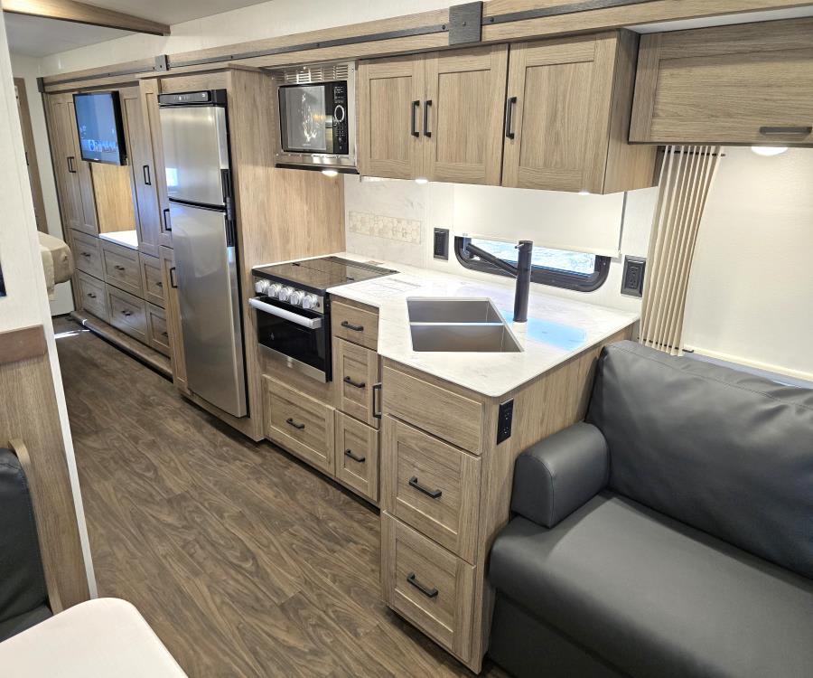 2026 Winnebago SUNSTAR — engine compartment view