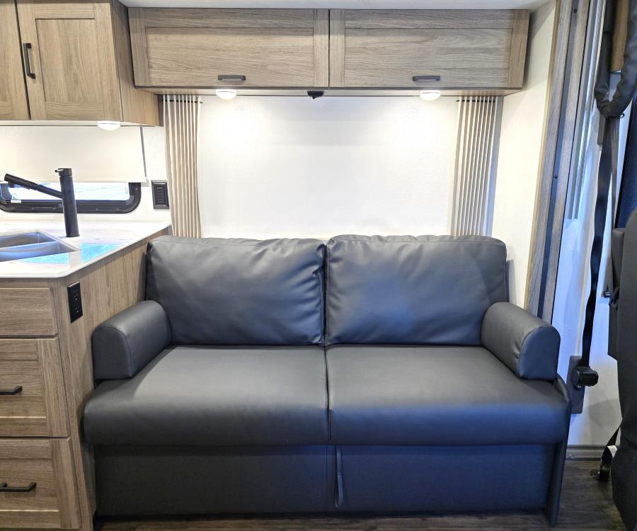 2026 Winnebago SUNSTAR — photo 7 view