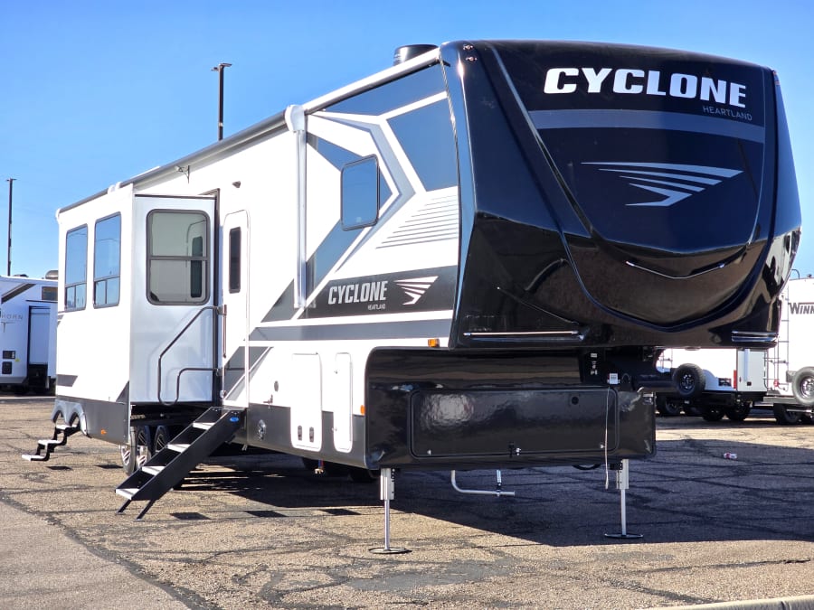 2026 Jayco CYCLONE