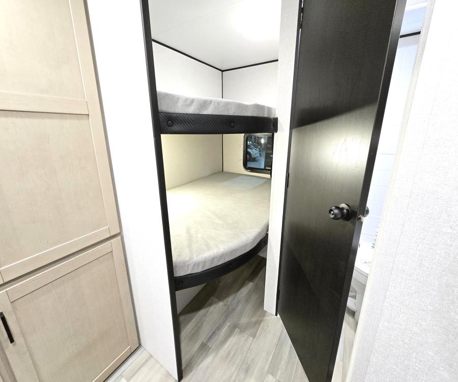 2026 Jayco PROWLER — photo 16 view