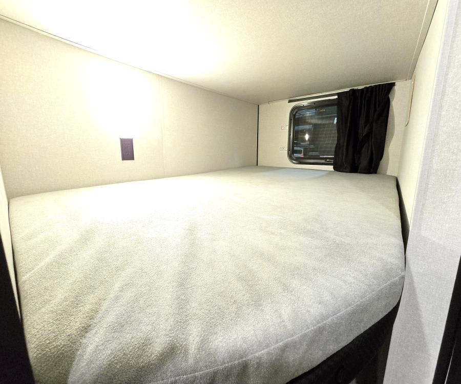 2026 Jayco PROWLER — photo 18 view