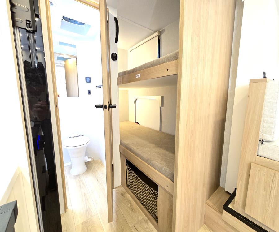 2026 Winnebago Towables MICRO MINNIE-TT — photo 11 view