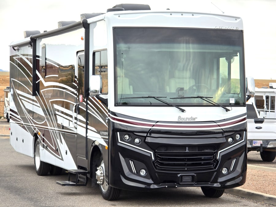 2026 Fleetwood BOUNDER