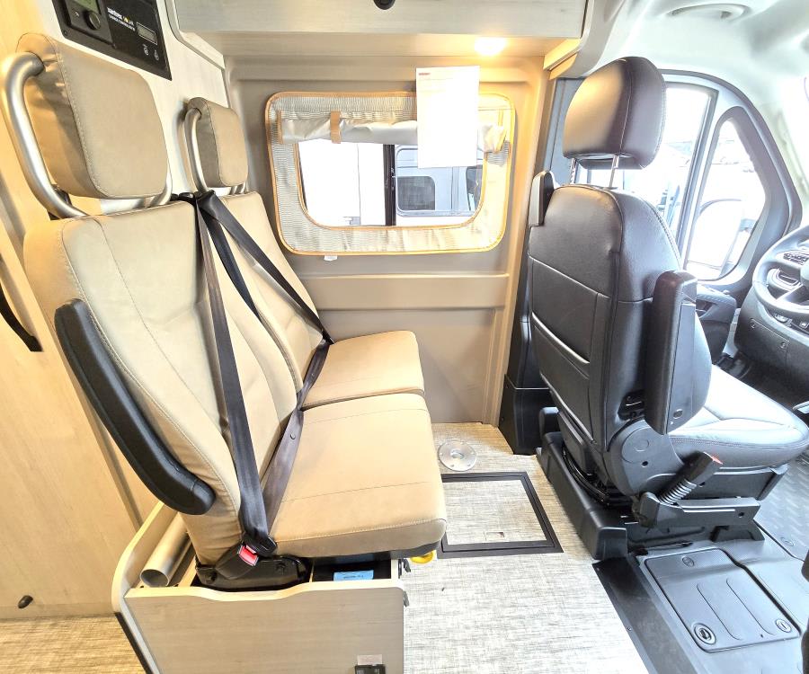 2026 Winnebago SOLIS — photo 12 view