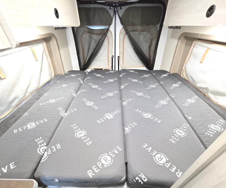 2026 Winnebago SOLIS — photo 15 view