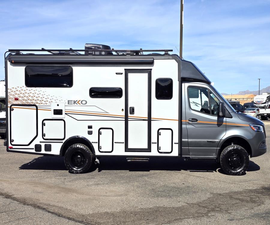 2026 Winnebago EKKO — photo 17 view