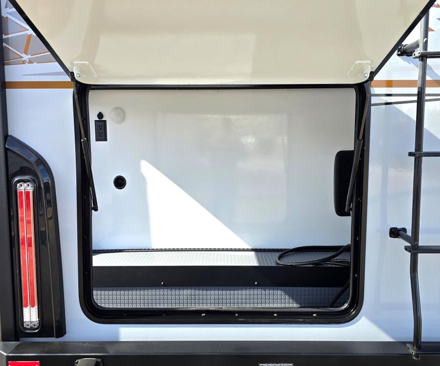 2026 Winnebago EKKO — photo 22 view