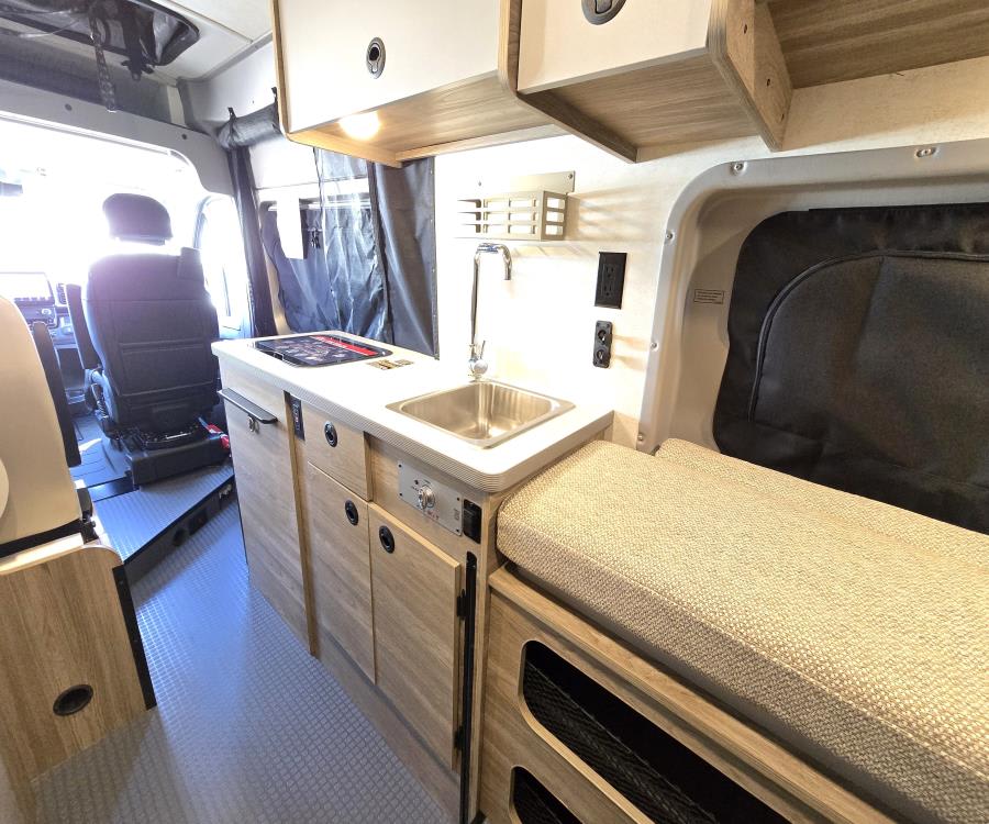2026 Winnebago SOLIS — photo 8 view