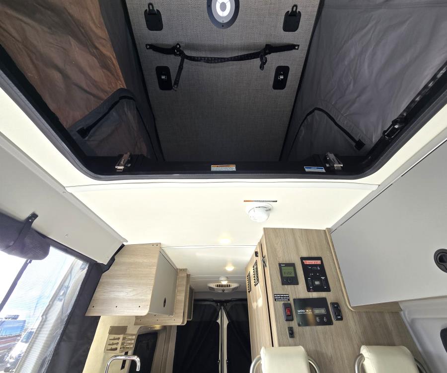 2026 Winnebago SOLIS — photo 12 view