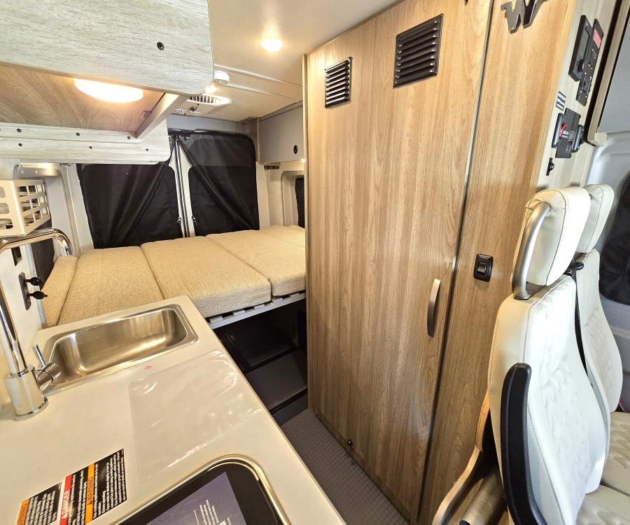 2026 Winnebago SOLIS — photo 13 view