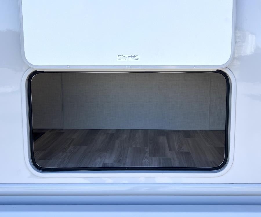 2026 Thor Motor Coach VEGAS — photo 26 view