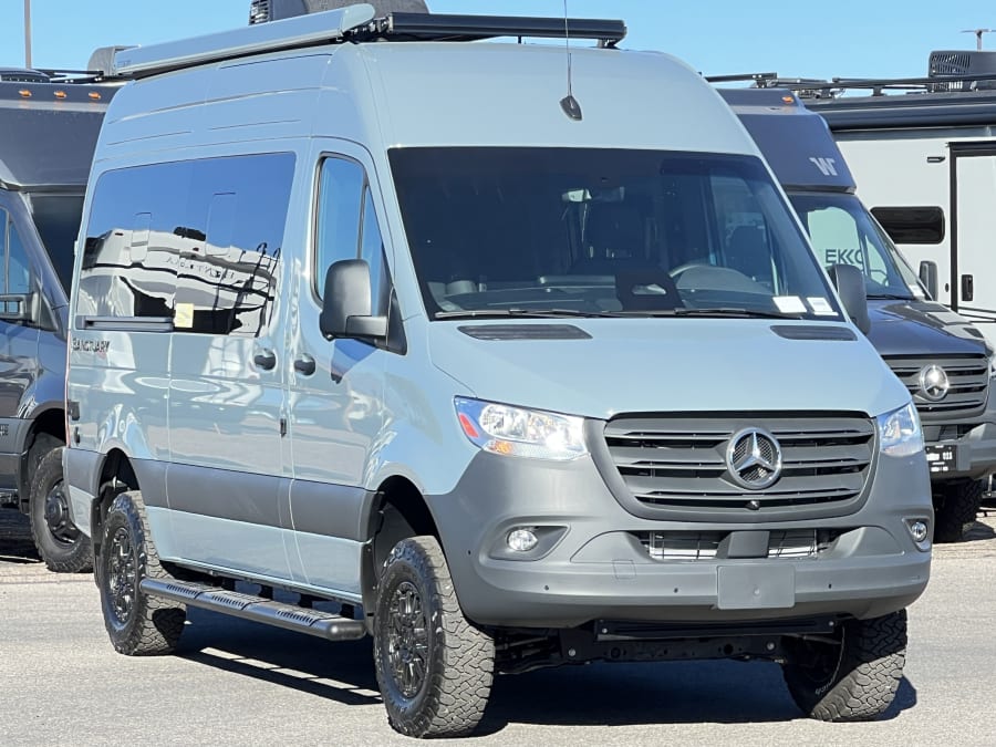 2026 Thor Motor Coach SANCTUARY